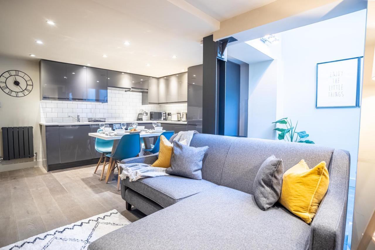 Modern Two Bedroom Apartment In Fulham By Sojo Stay Лондон Экстерьер фото